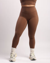 Load image into Gallery viewer, Latte Opulence Leggings
