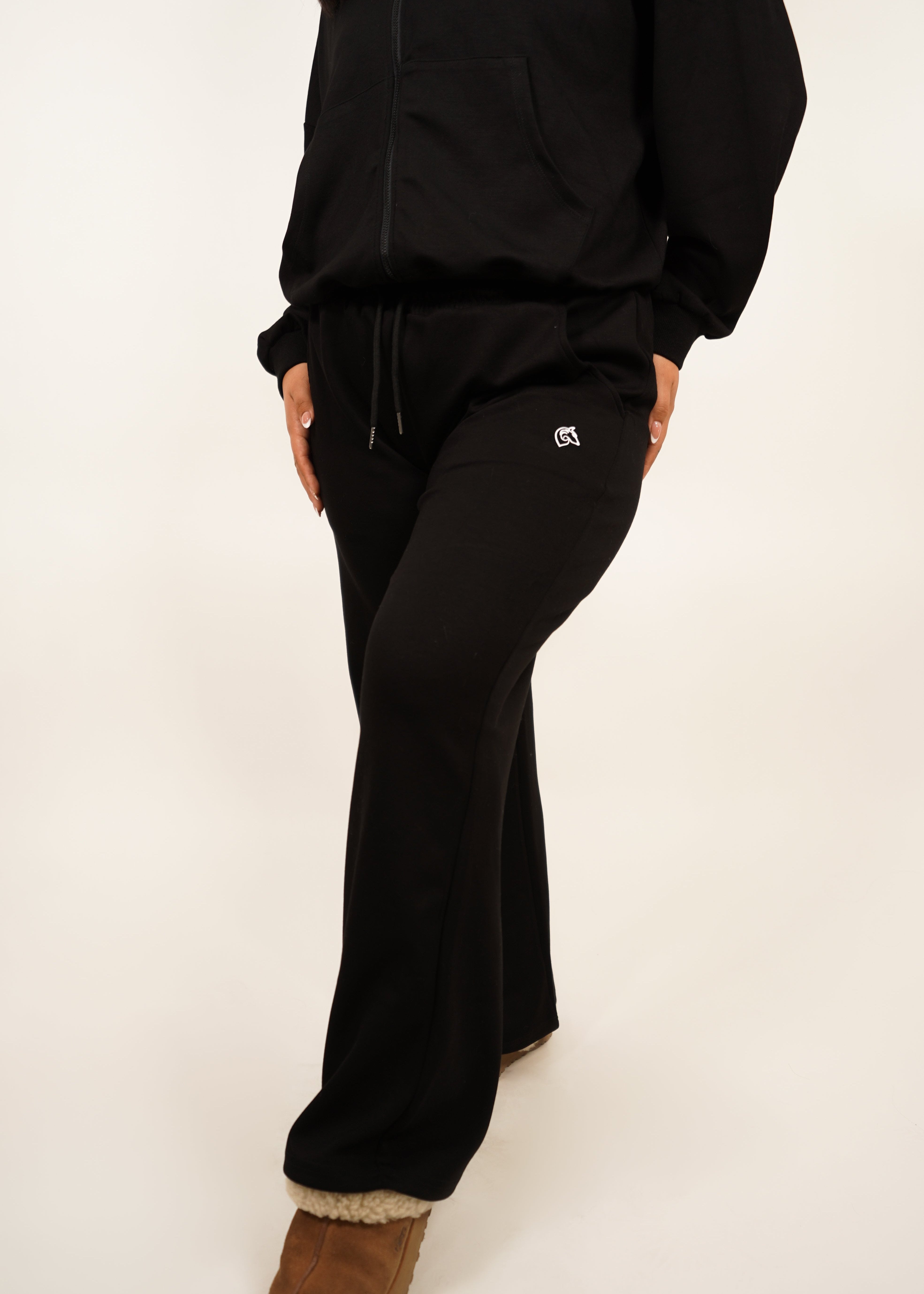 Lounge – Greywolf Fitwear