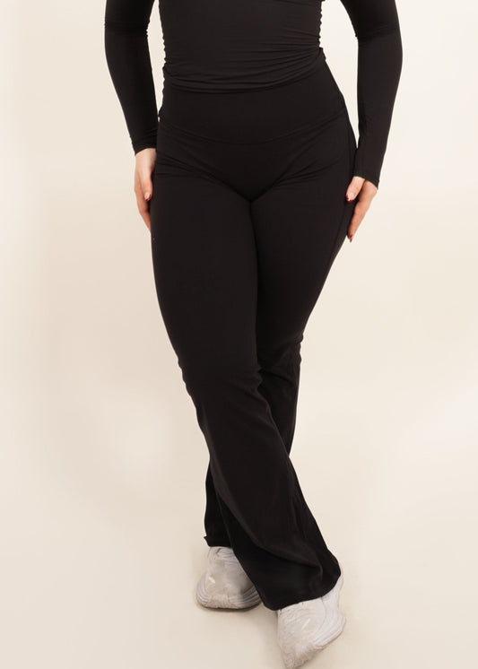 Noir Flare Leggings