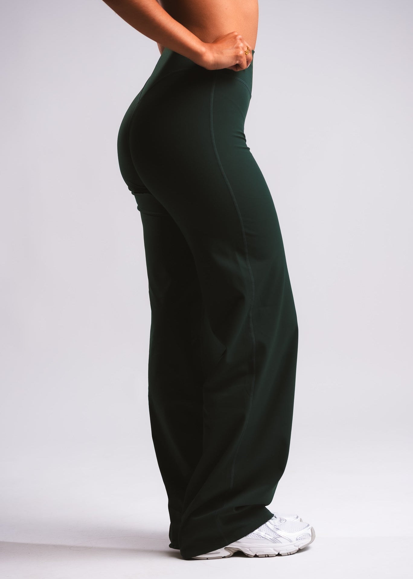 EMERALD STRAIGHT LEG PANTS